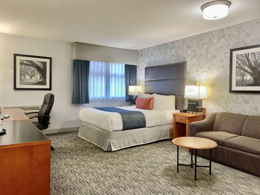 Best Western Plus Regency Inn and Conference Centre — 2