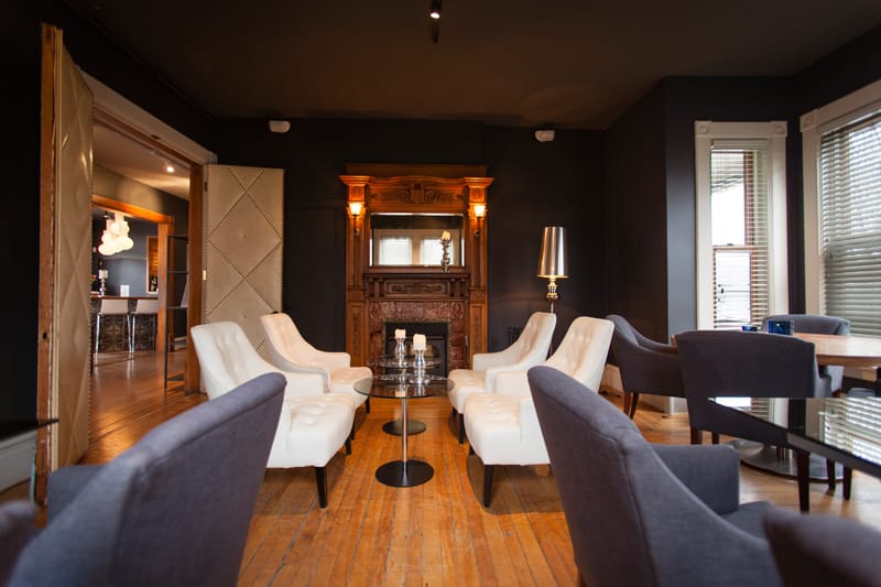 Le Pleasant Hôtel, Sutton — 1
