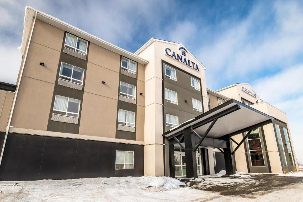 Canalta Hotel Airdrie — 1