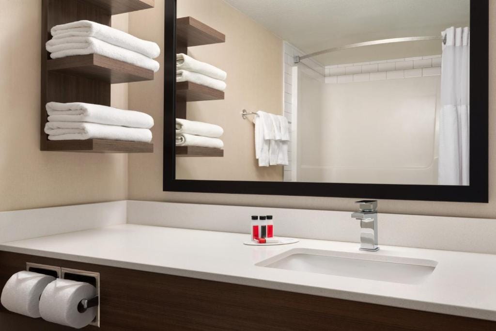Canalta Hotel Airdrie — 3