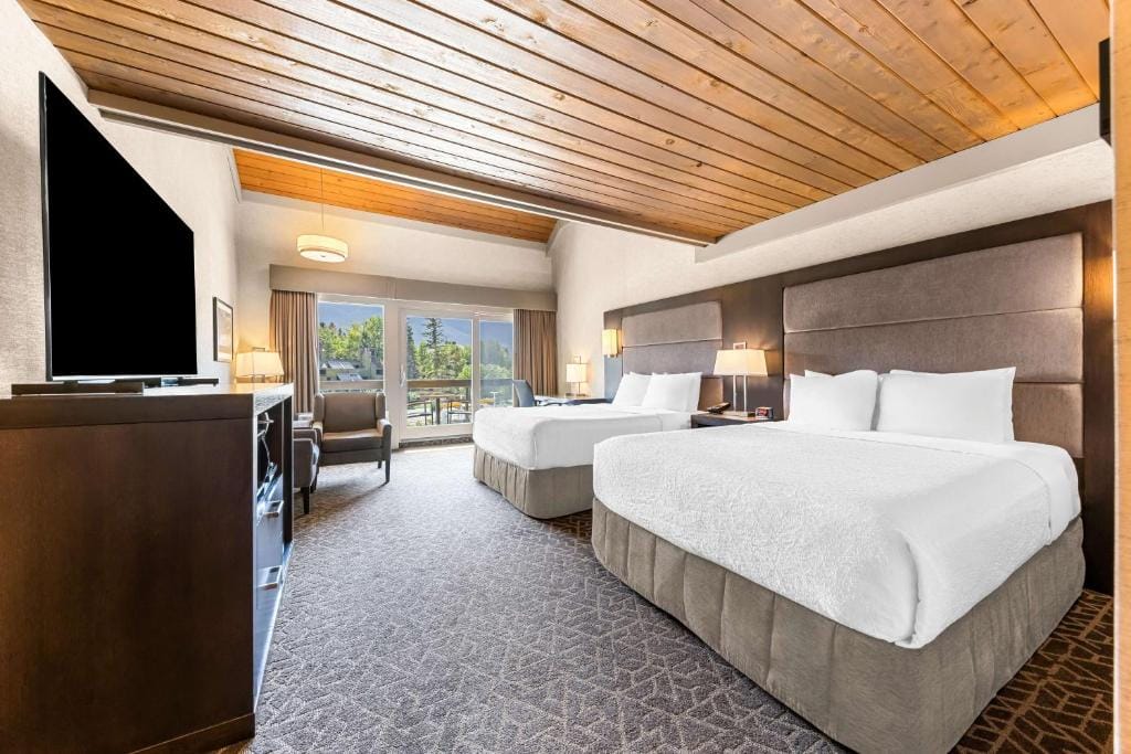 Best Western Plus Banff International Lodge — 1