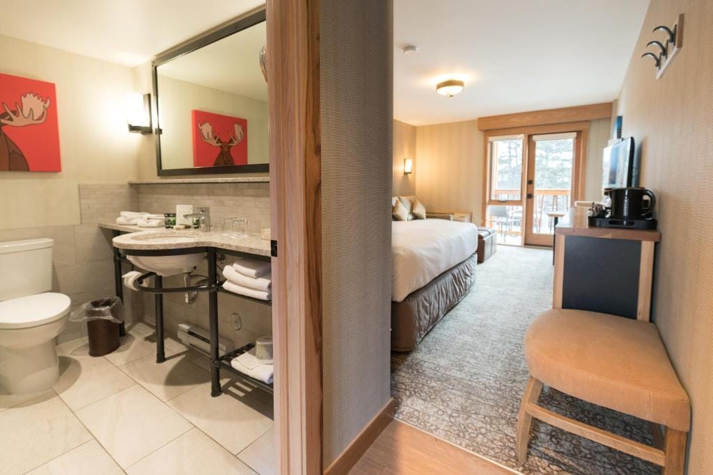 Moose Hotel and Suites — 2