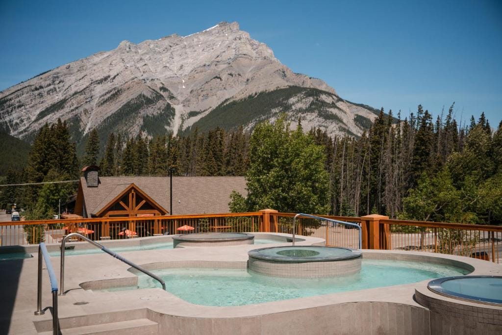 Otter Hotel — 1