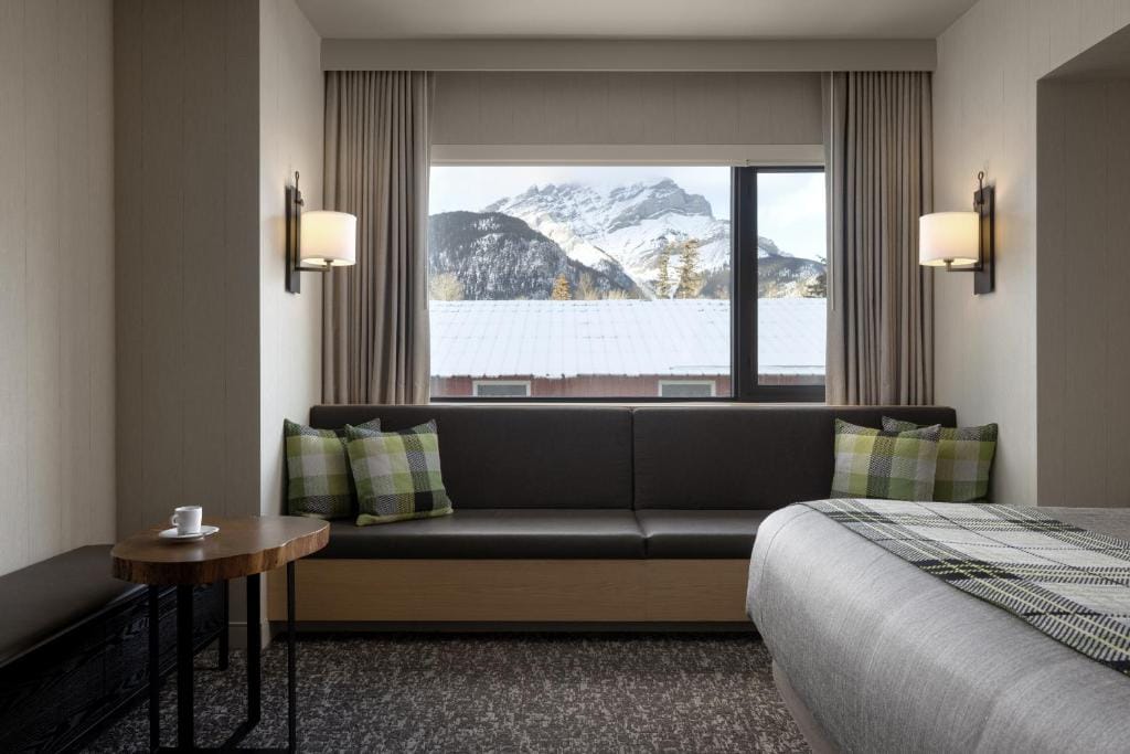 Peaks Hotel and Suites — 2