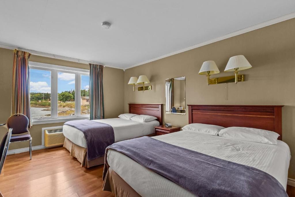 Bayview Inn — 2