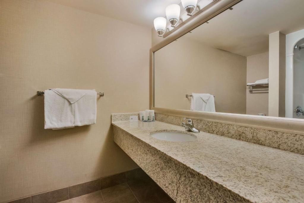 Best Western Brantford Hotel and Conference Centre — 3