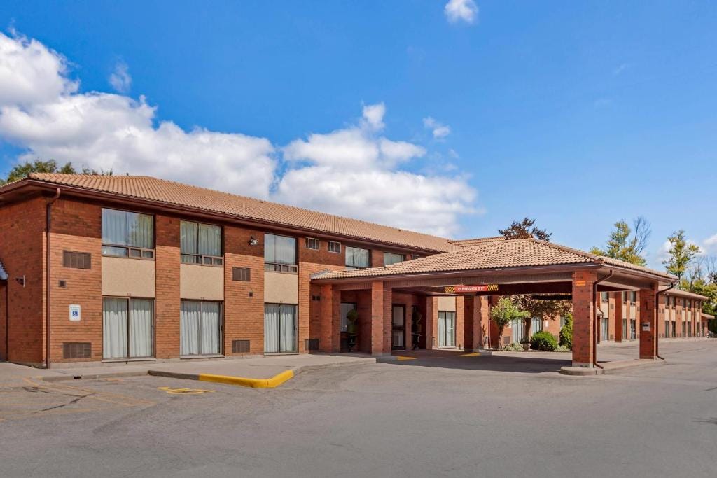 Comfort Inn — 5