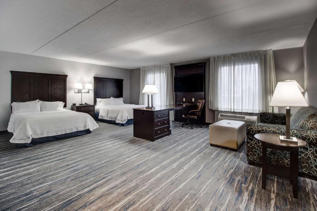 Hampton Inn & Suites by Hilton Brantford — 2