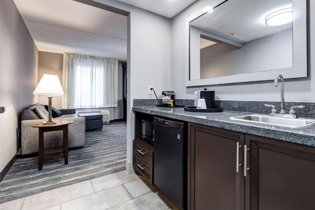 Hampton Inn & Suites by Hilton Brantford — 3