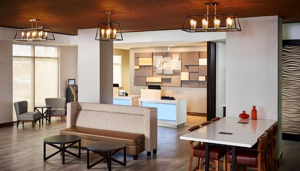 Holiday Inn Express & Suites - Brantford by IHG — 5