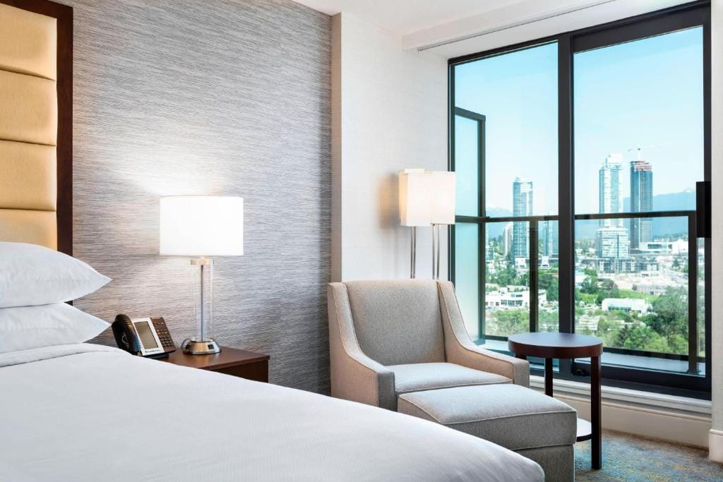 Delta Hotels by Marriott Burnaby Conference Centre — 2
