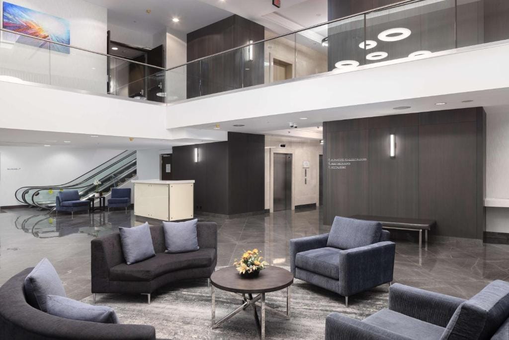 Hilton Vancouver Metrotown — 2