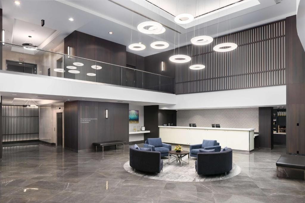 Hilton Vancouver Metrotown — 3