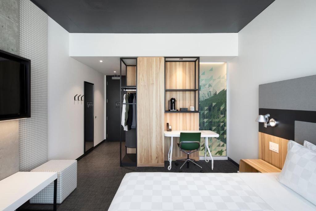 Alt Hotel Calgary University District — 1