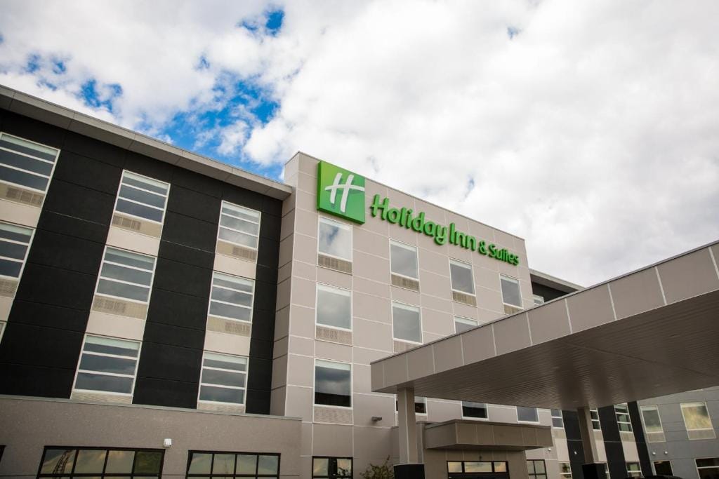 Holiday Inn Hotel & Suites Calgary South - Conference Ctr by IHG — 1
