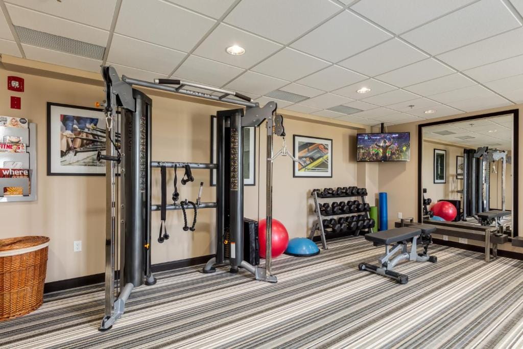 Park Inn by Radisson, Calgary Airport North, AB — 3