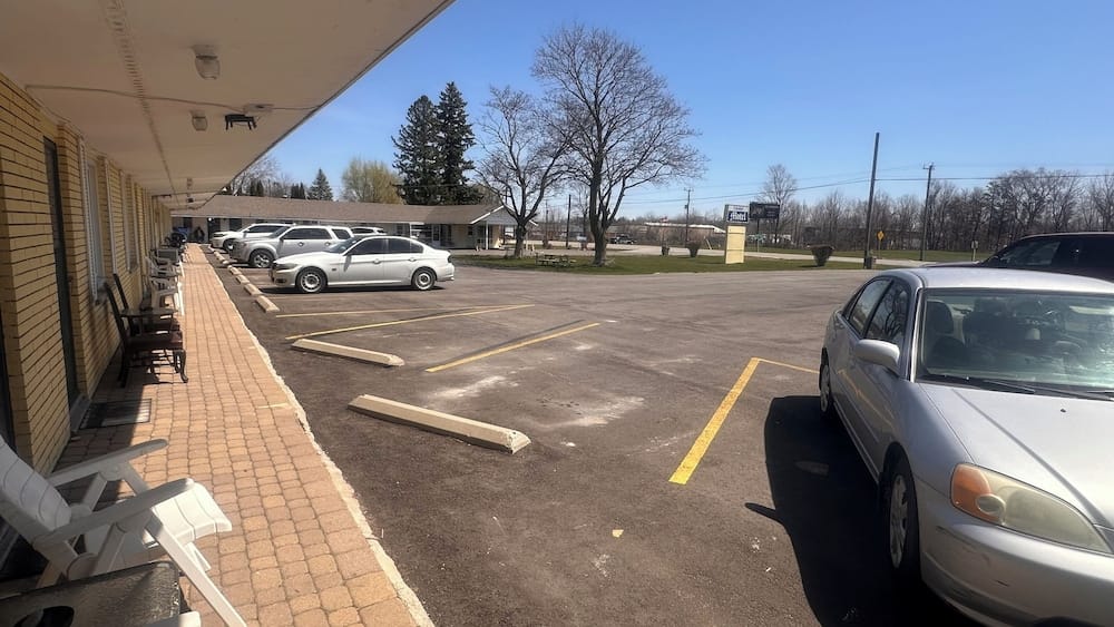 Colonial Motel — 2