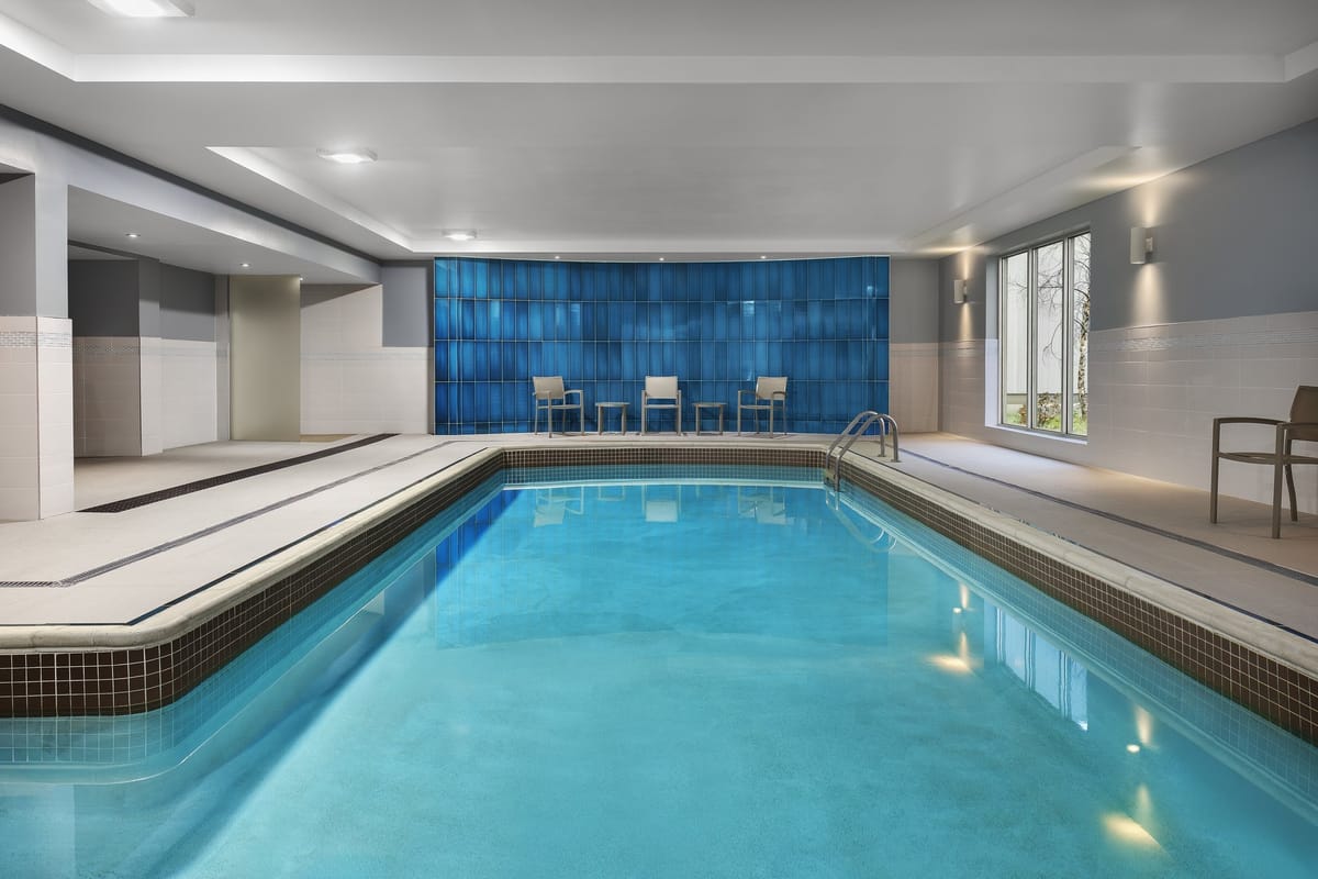 Holiday Inn Express & Suites Chatham South by IHG — 2