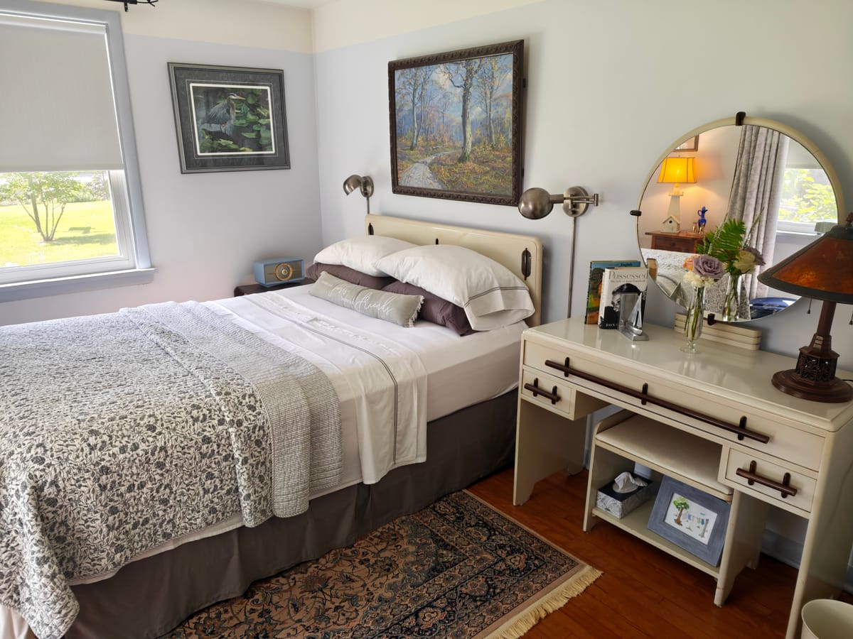 Omstead's on Erie Bed & Breakfast — 5