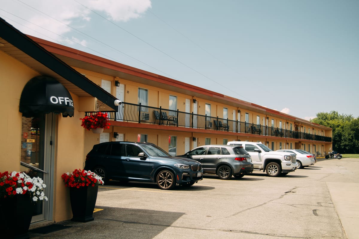 Saxony Motel — 3