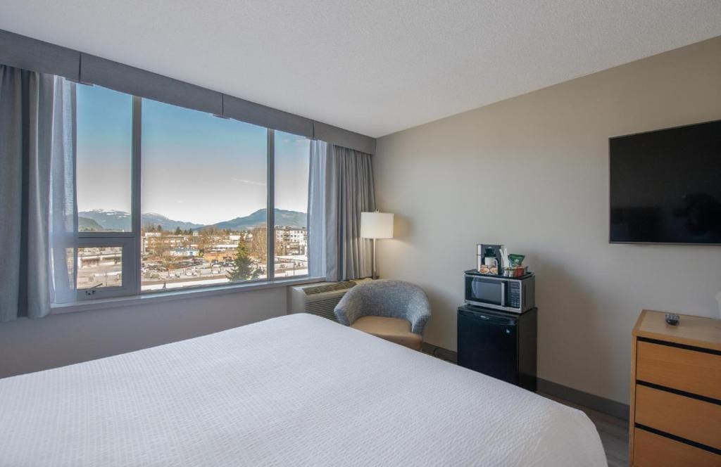 Coast Chilliwack Hotel by APA