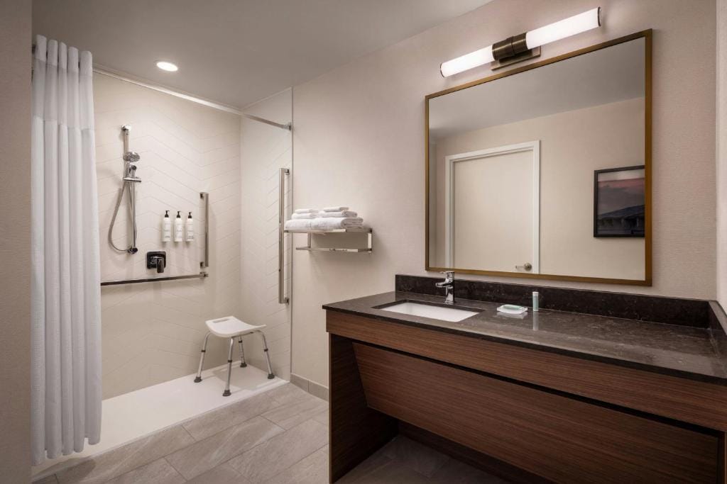 Fairfield Inn & Suites by Marriott Chilliwack — 3
