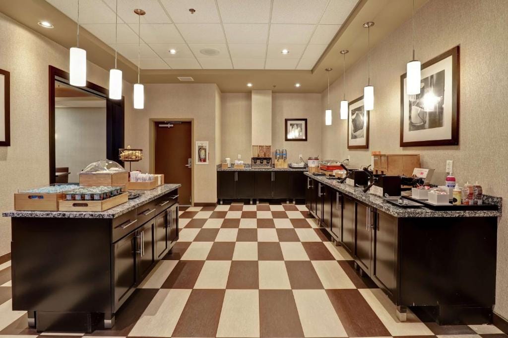 Hampton Inn by Hilton Chilliwack — 5