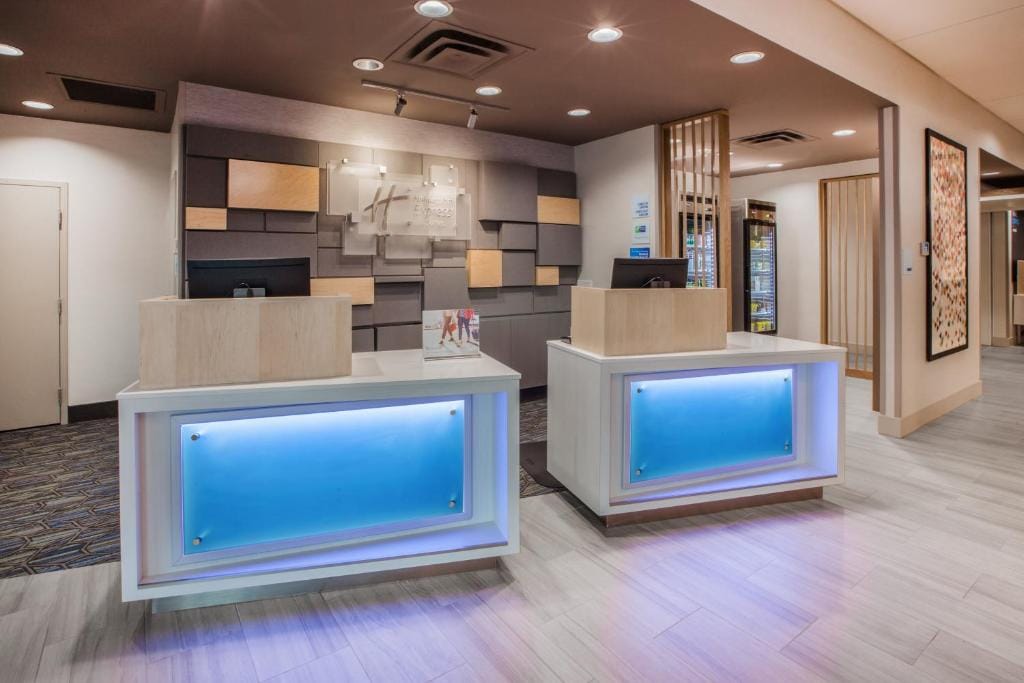 Holiday Inn Express & Suites - Chilliwack East an IHG Hotel — 5