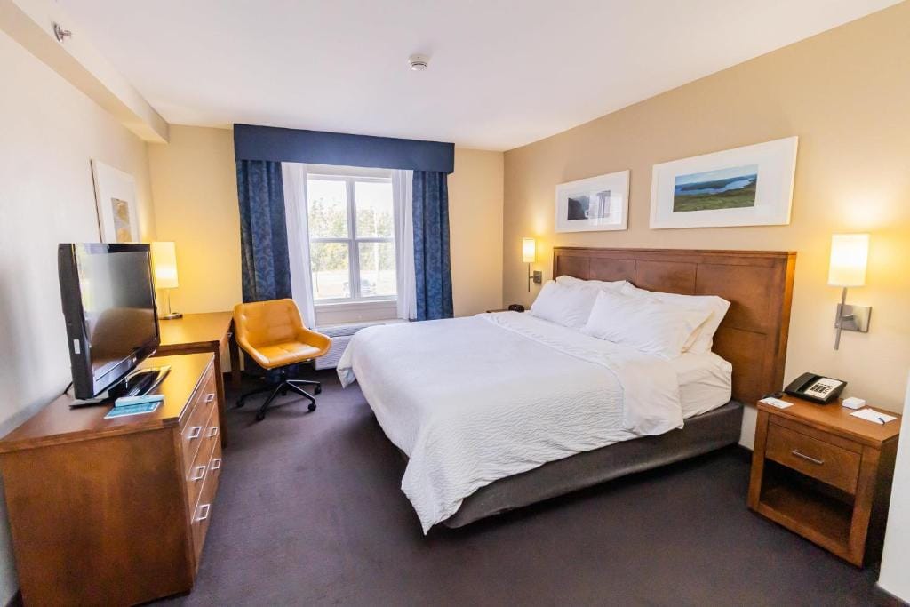 Deer Lake Horizon Hotel, BW Signature Collection — 1