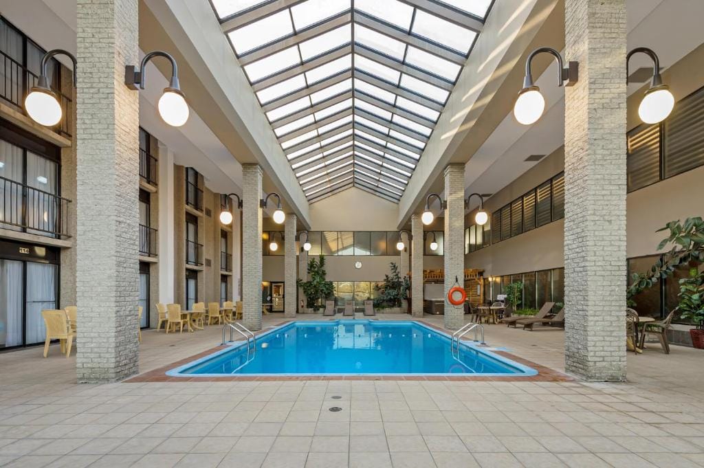 Best Western Hotel Universel Drummondville — 3