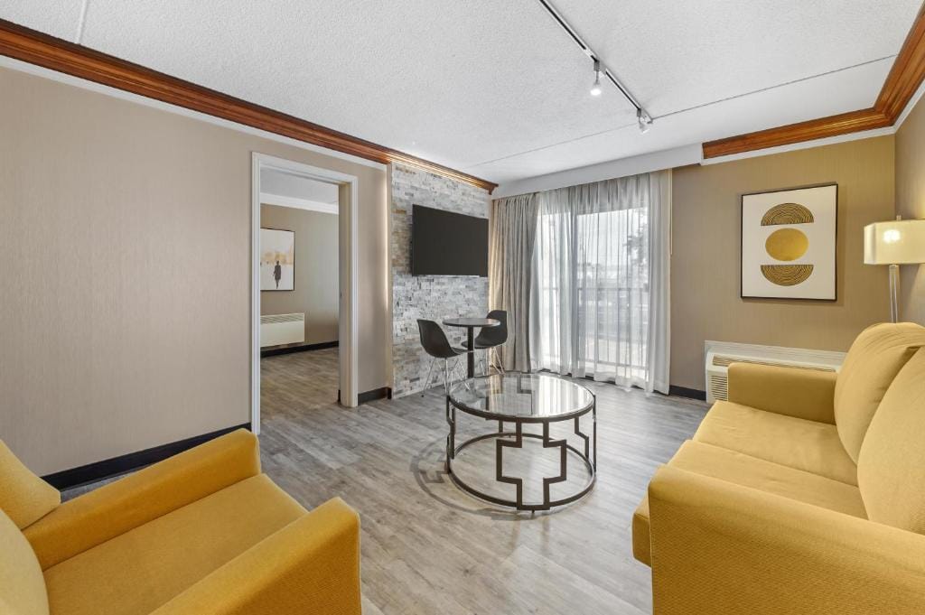 Best Western Hotel Universel Drummondville — 5