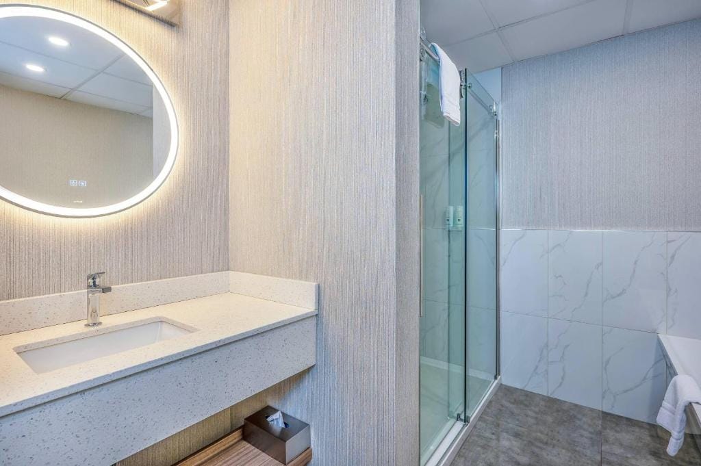 Quality Suites — 3
