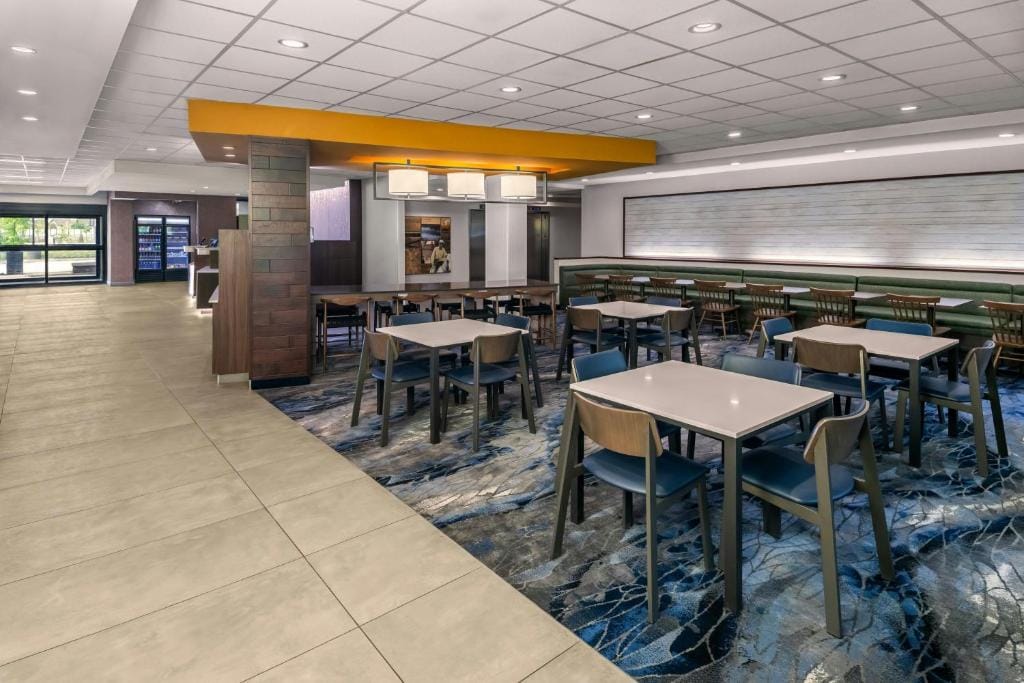 Fairfield by Marriott Edmonton North — 5