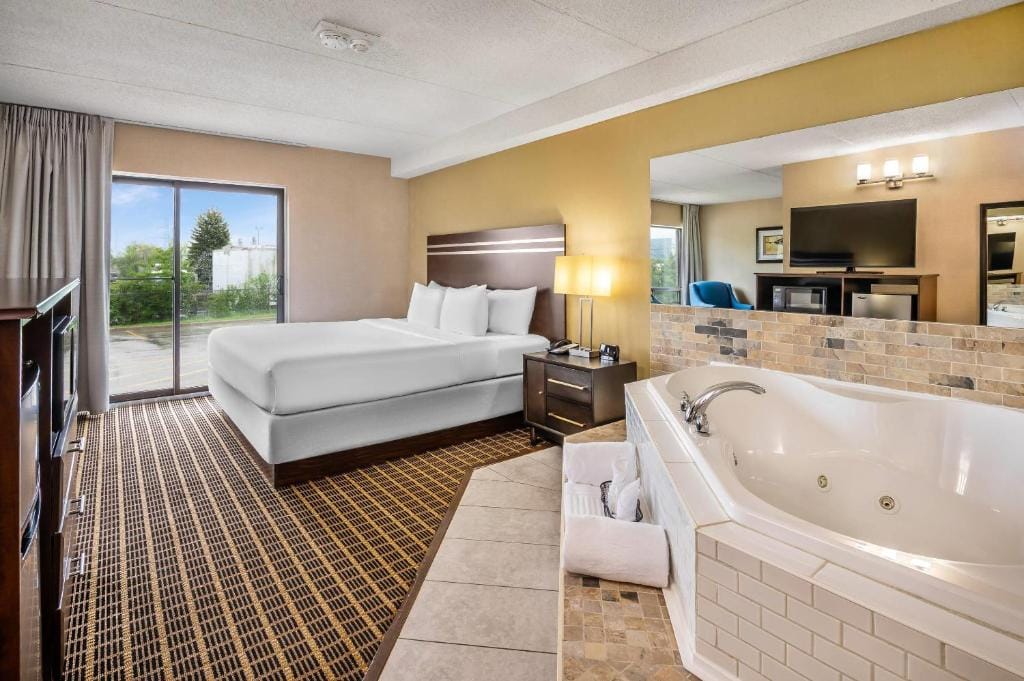 Comfort Inn — 2