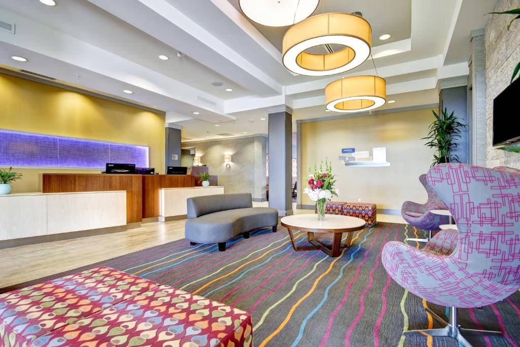 Fairfield Inn & Suites by Marriott Guelph — 1