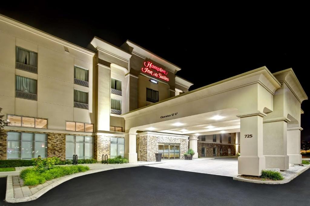 Hampton Inn & Suites Guelph — 1