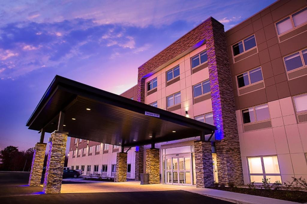 Holiday Inn Express & Suites - Halifax – Dartmouth — 1