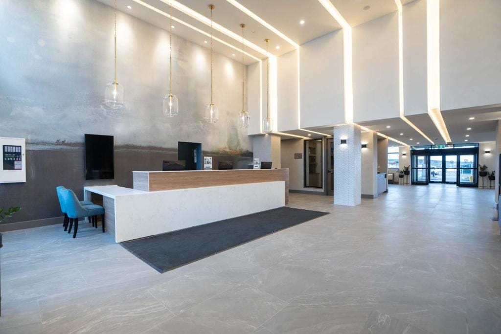 Sandman Signature Dartmouth Hotel & Suites — 4