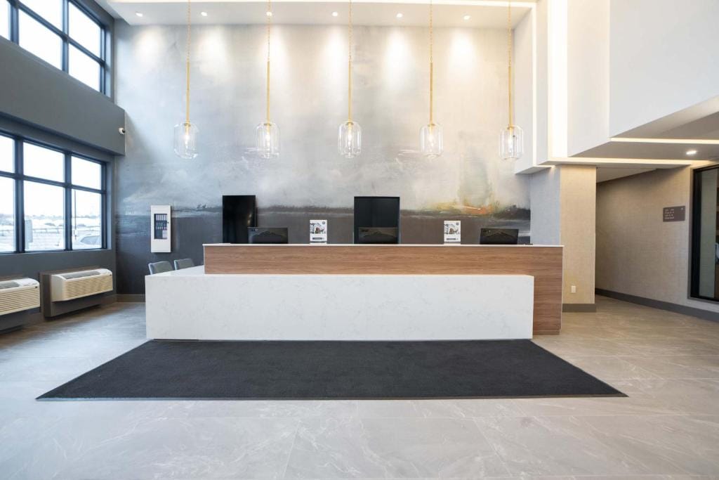 Sandman Signature Dartmouth Hotel & Suites — 5