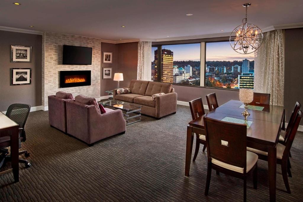 Sheraton Hamilton Hotel — 4