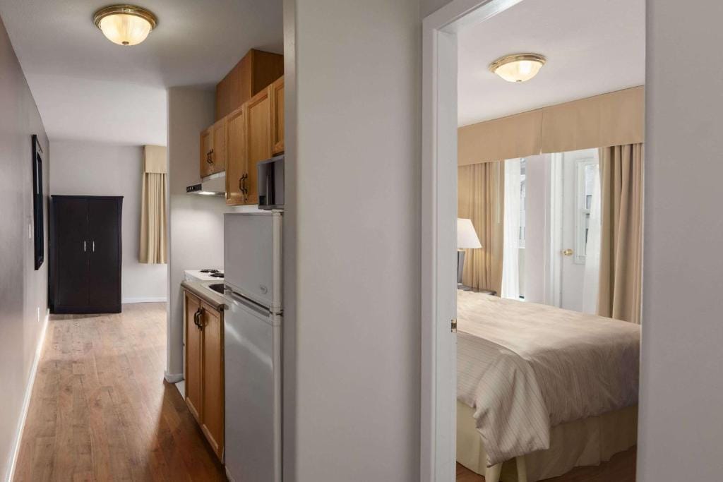 Days Inn by Wyndham Kamloops BC — 2