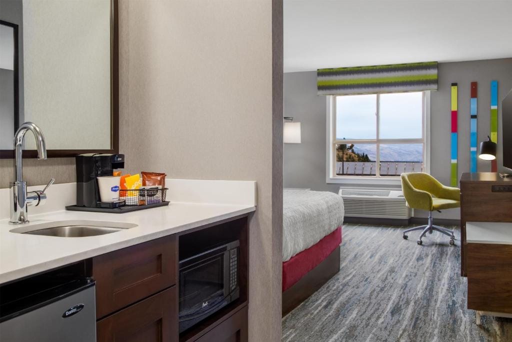 Hampton Inn by Hilton Kamloops — 5
