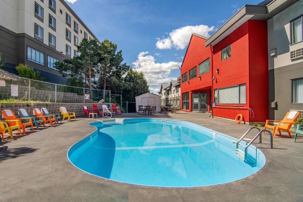 Quality Inn — 2