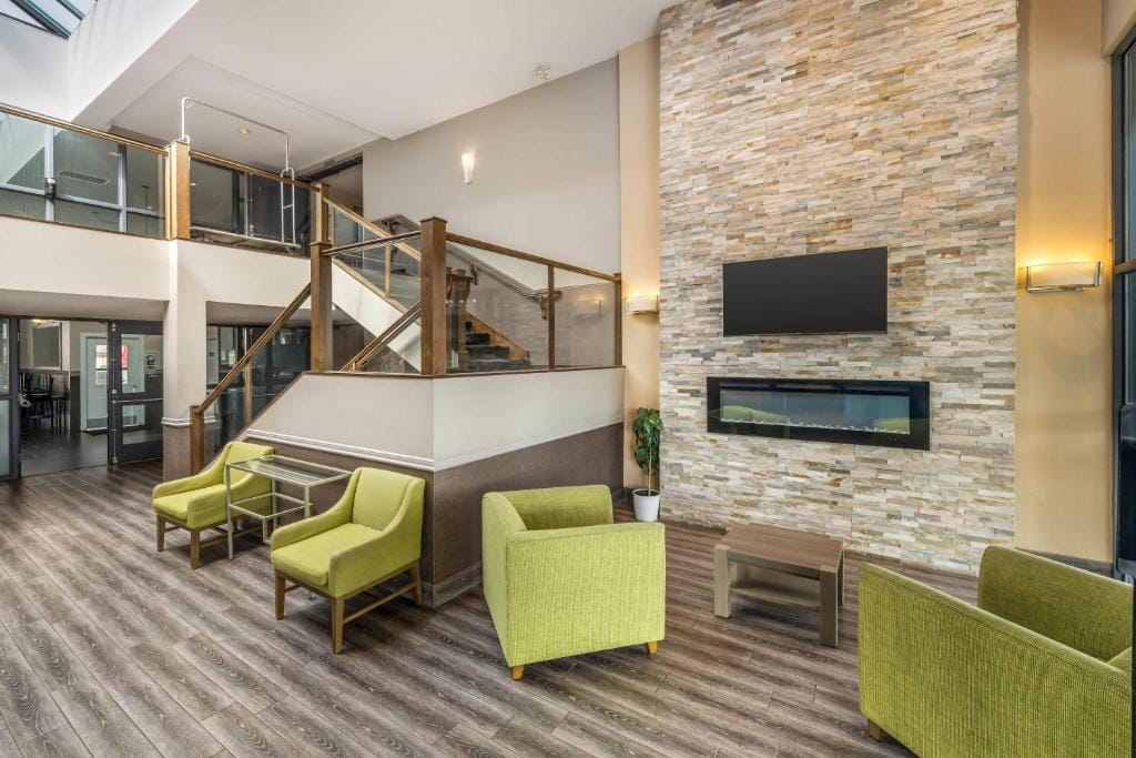 Quality Inn — 4