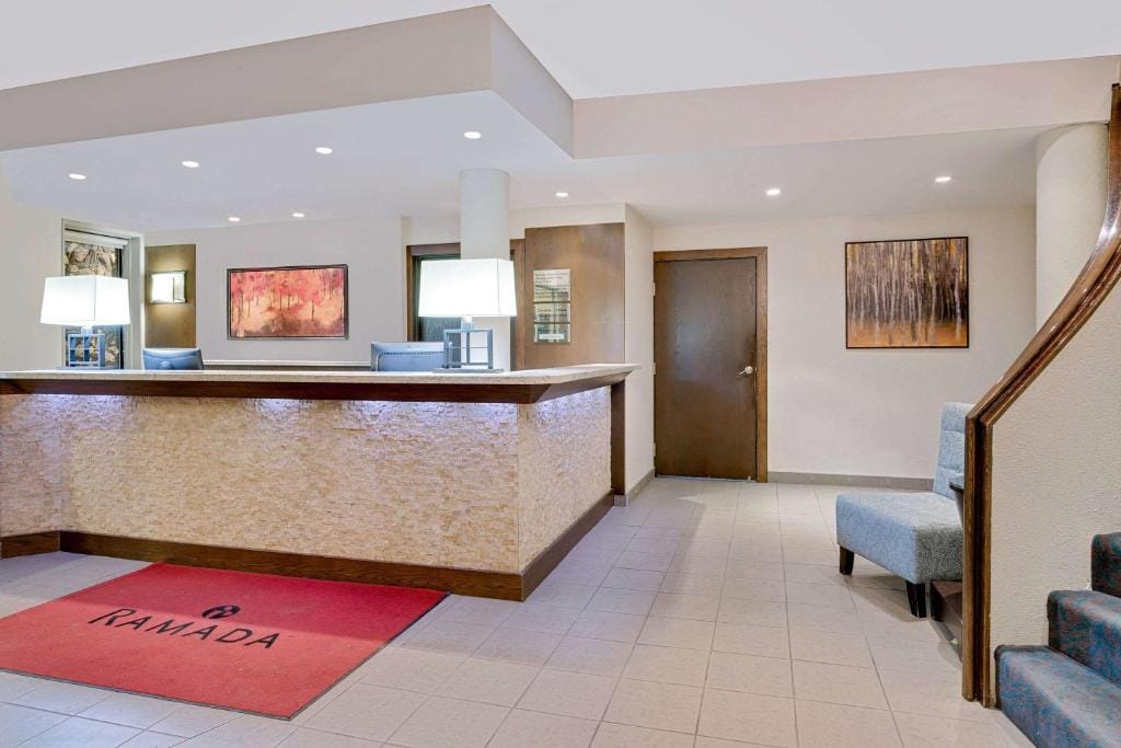 Ramada by Wyndham Kamloops — 1