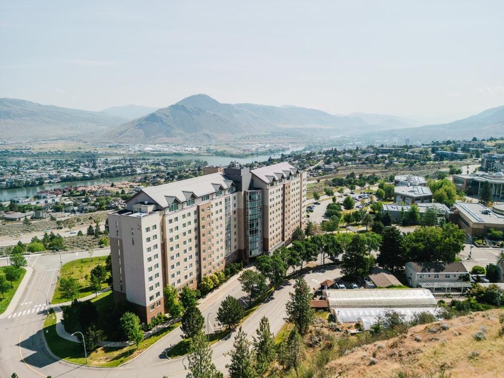 Residence & Conference Centre - Kamloops — 1