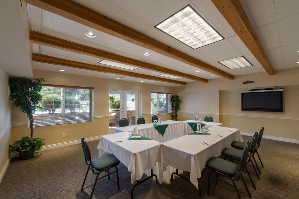 South Thompson Inn & Conference Centre — 5