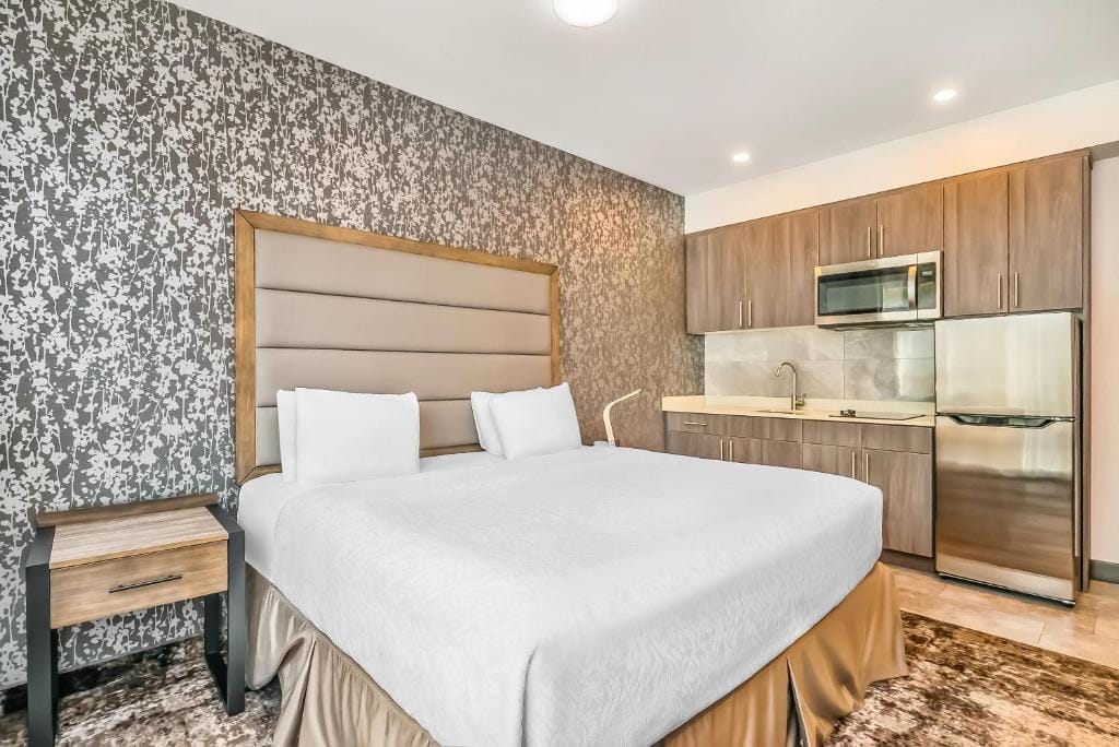 The Hue Hotel, an Ascend Collection Hotel — 4