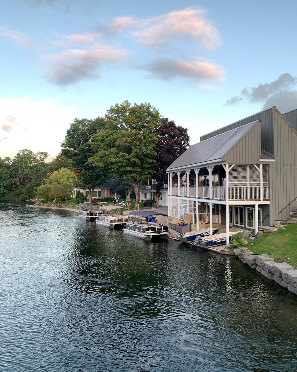 Buckeye Centre Waterfront Suites — 2