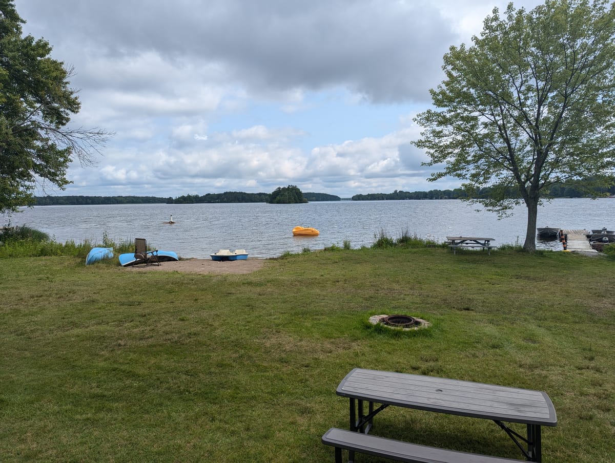 Poplar Grove Camp: Lakefront Cottage & Resort — 4